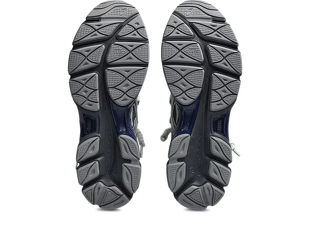1203A838-020 TOGA Asics Gel-Cumulus 16 TG Grey Black Pure Silver (Men's)