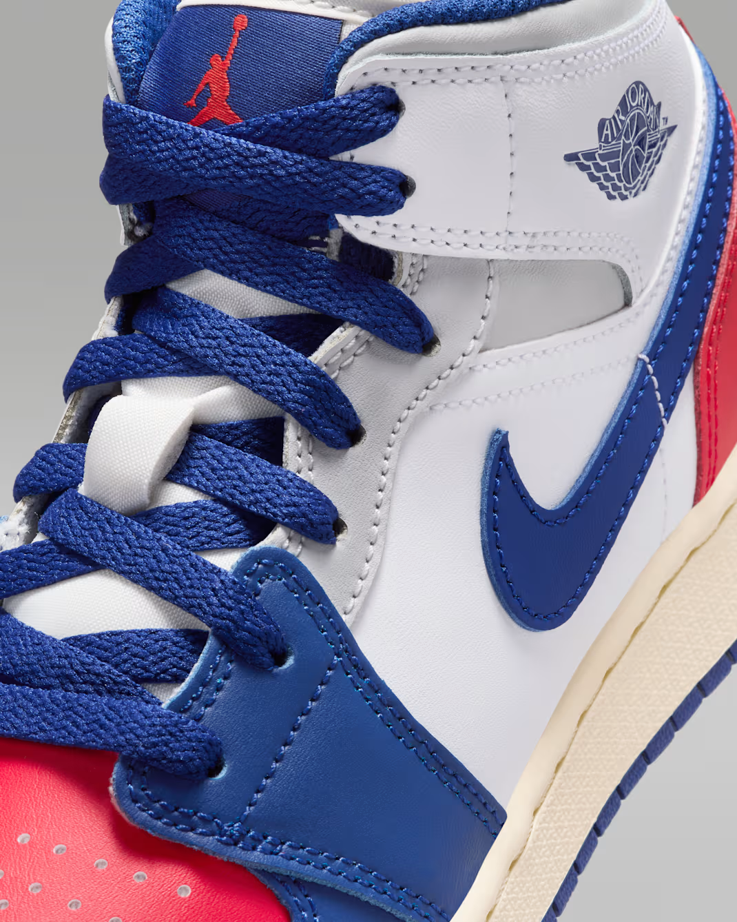 DQ8423-102 Nike GS Air Jordan 1 Mid Rare Air