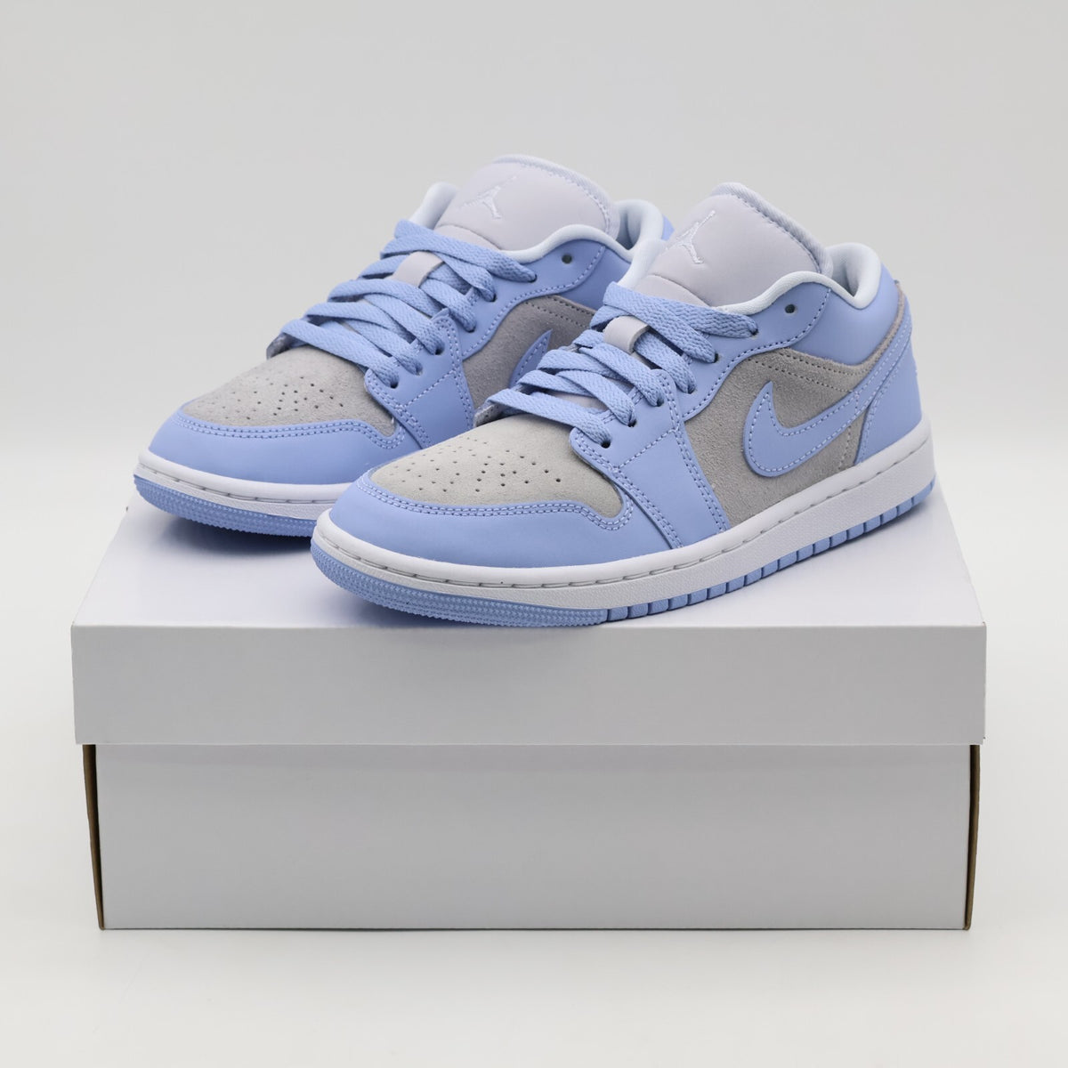DC0774-050 Nike Air Jordan 1 Low Football Grey Aluminum White (Women's)