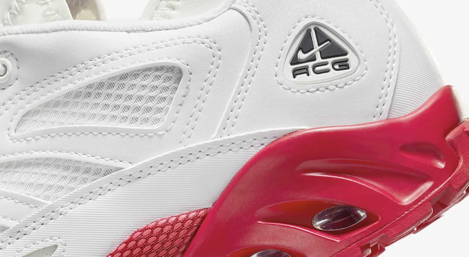 FJ1920-101 Nike ACG Air Exploraid Summit White and University Red (Men's)