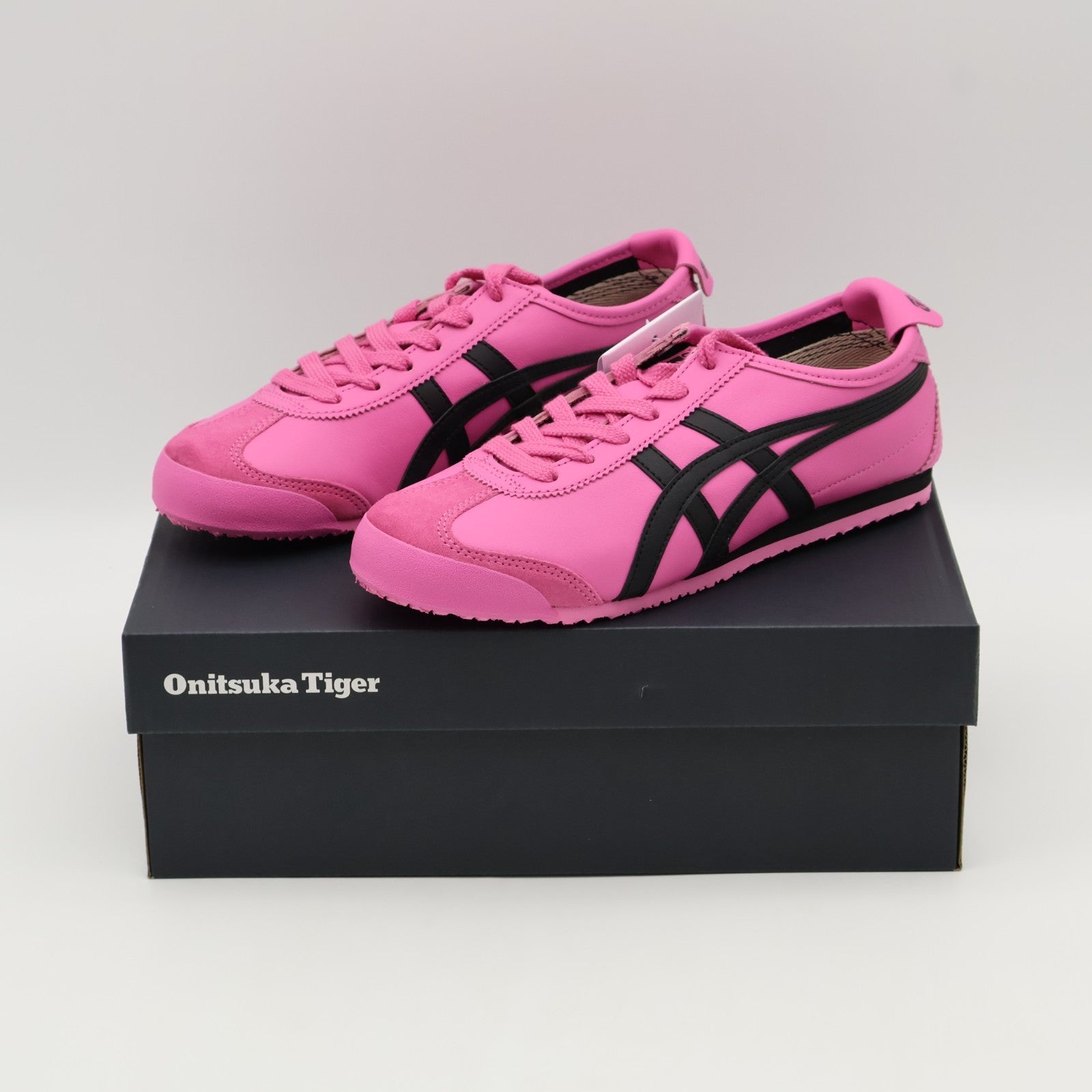 1183C102-701 Onitsuka Tiger MEXICO 66 DRAGON FRUIT BLACK (Men's)