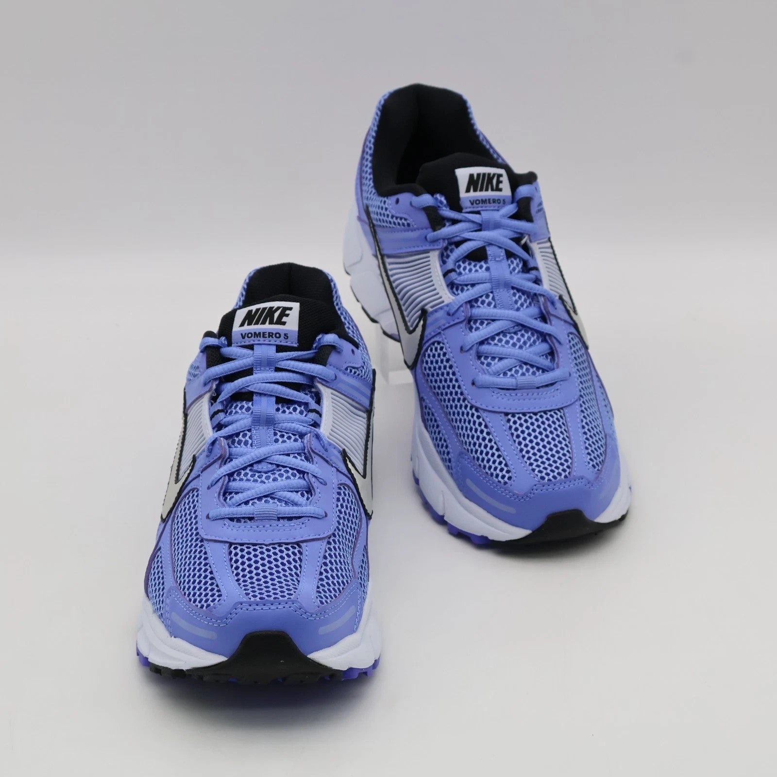 FJ2028-400 Nike Zoom Vomero 5 Royal Pulse (Women's)