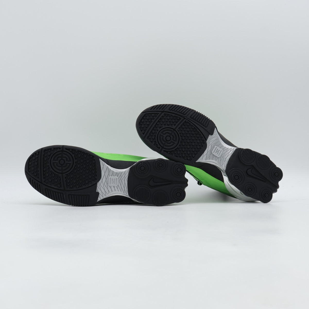 IQ5683-300 Forget-me-nots Ã Nike Total 90 Shox Magia "Green Gusto" (Women's)