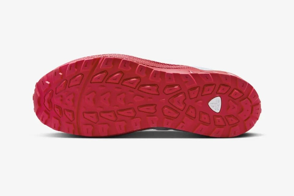 FJ1920-101 Nike ACG Air Exploraid Summit White and University Red (Men's)