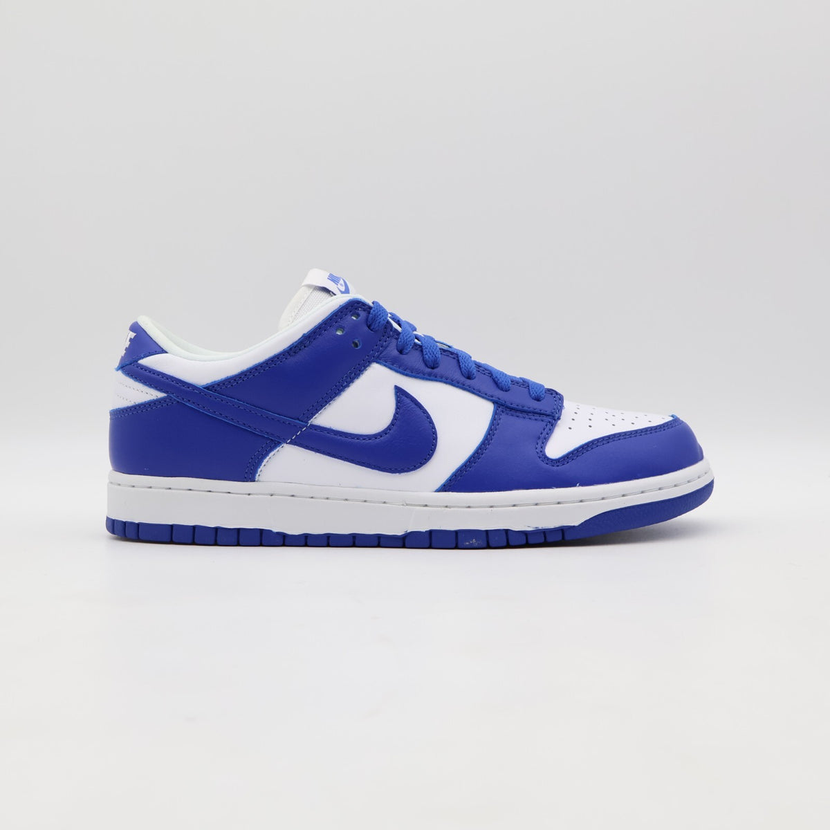 CU1726-100 Nike Dunk Low SP Retro Kentucky White Varsity Royal Blue (Men's)