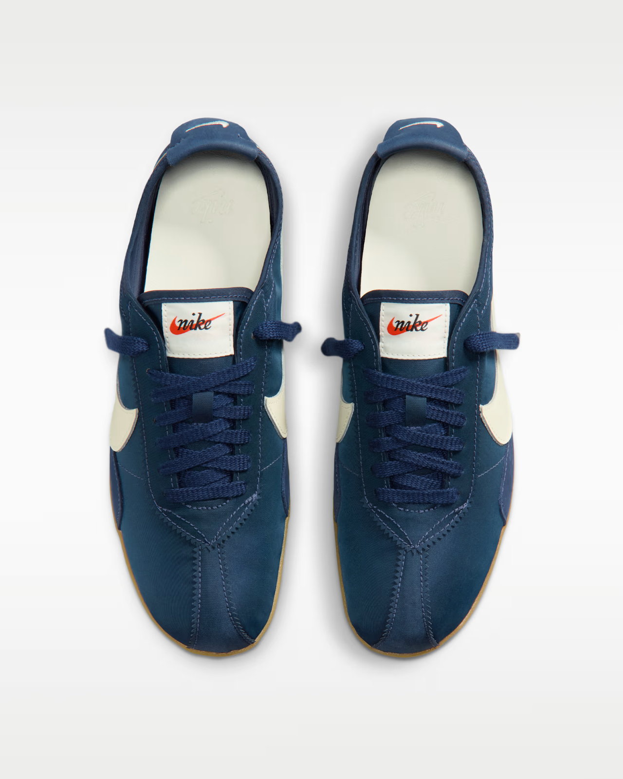 IW0955-400 Nike Moon Shoe OG "Midnight Navy" (Women's)
