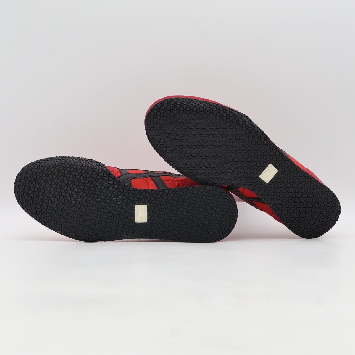 1183B400-605 Onitsuka Tiger SERRANO CLASSIC RED BLACK (Men's)