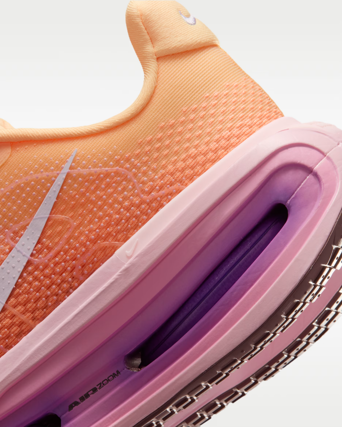 HM5973-801 Nike Vomero PRM "Tangerine Tint" (Women's)
