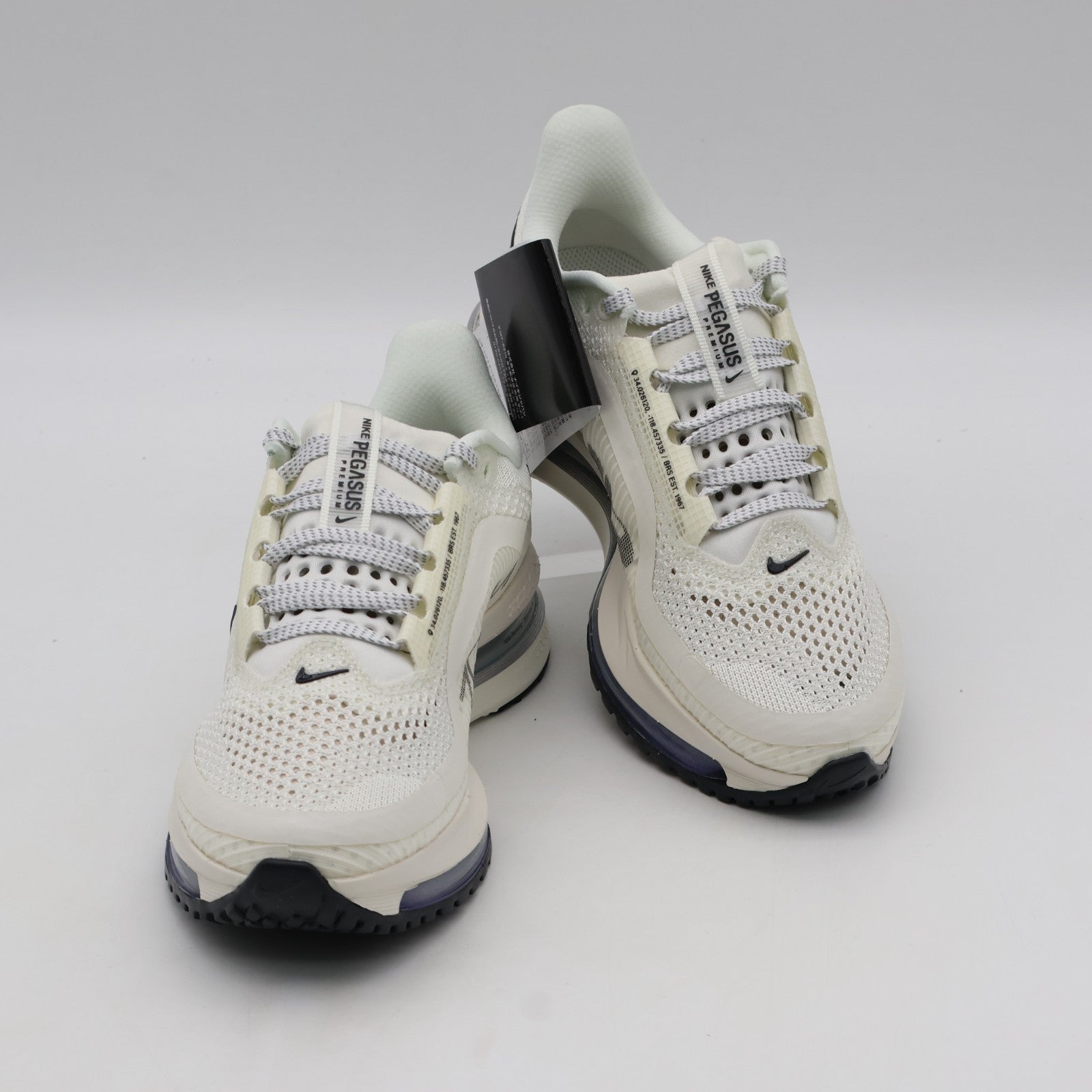 HQ2593-106 Nike Pegasus Premium Sail (Women's)