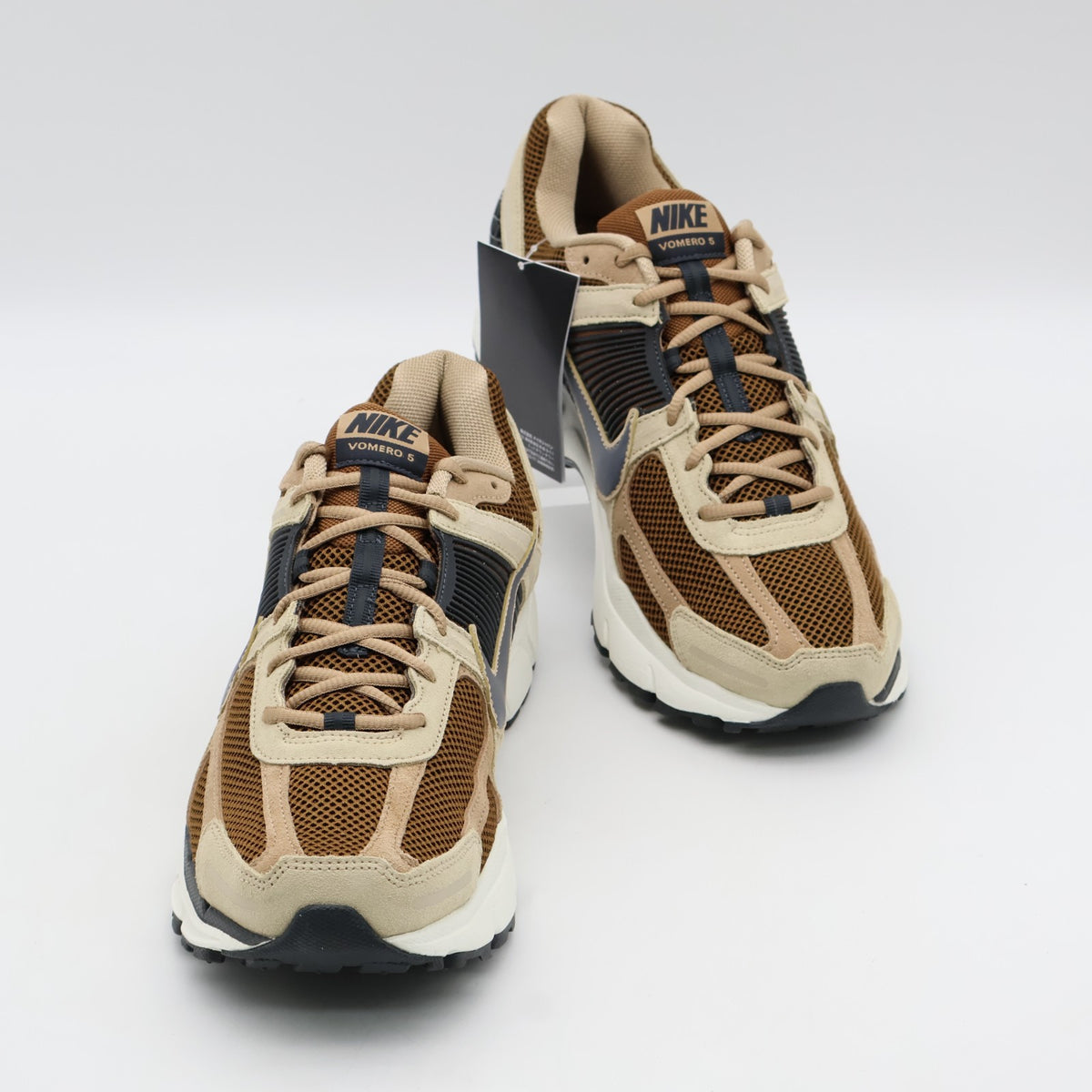 HF1553-202 Nike Zoom Vomero 5 Light British Tan British Khaki (Men's)
