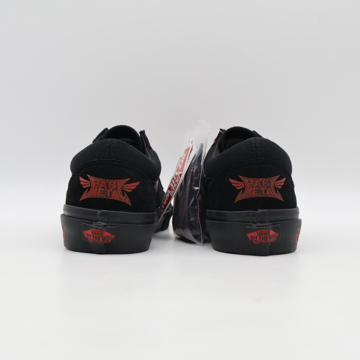 703000-0001 BABYMETAL Vans Old Skool Black Red (V36CF BABYMETAL) (Men's)