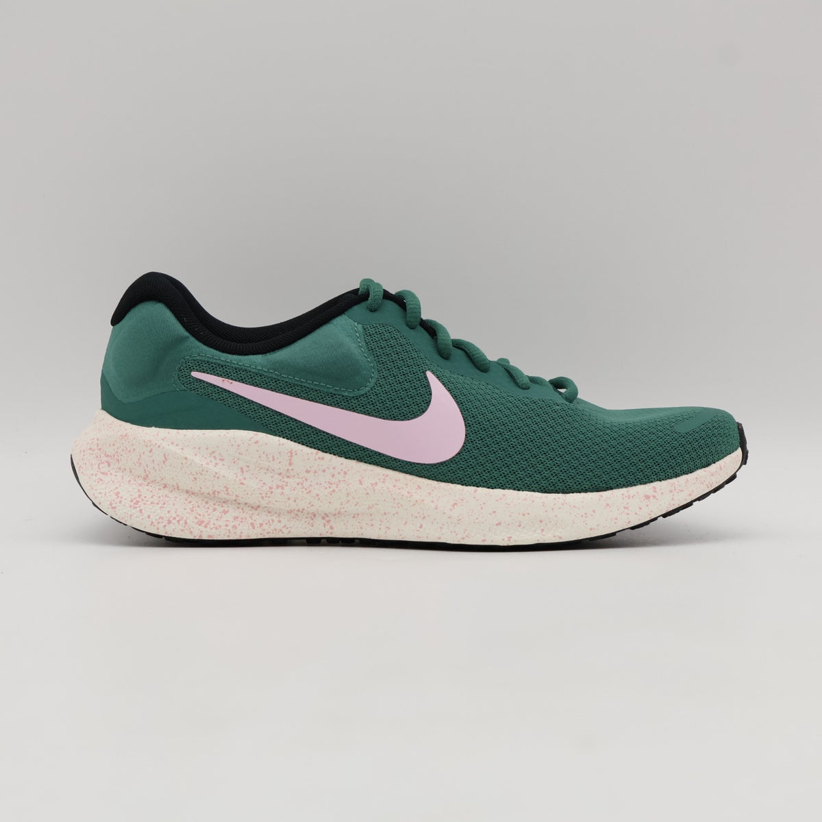 FB2208-301 NIKE Revolution 7 Road Running Shoes (Women's)