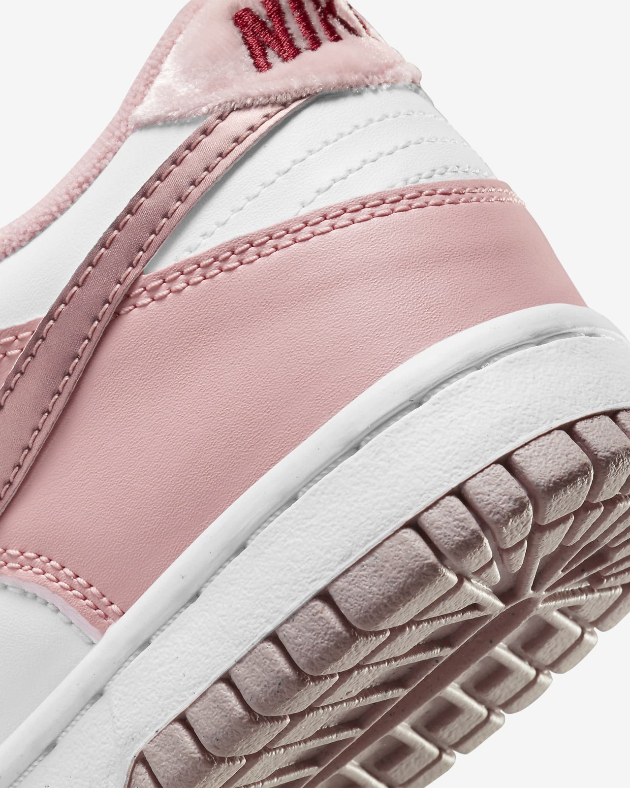 DO6485-600 NIKE GS DUNK LOW PINK VELVET