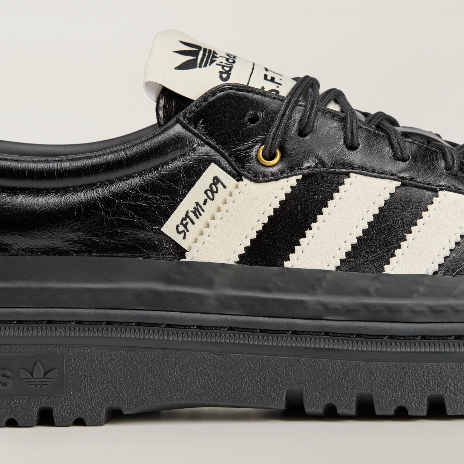 KI4761 Song For The Mute adidas Samba LX Black White (Men's)