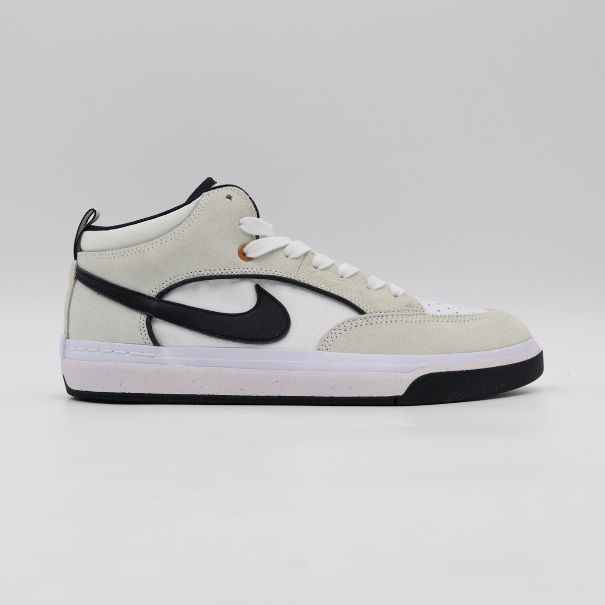 DX4361-100 Nike SB React Leo White Black (Men's)