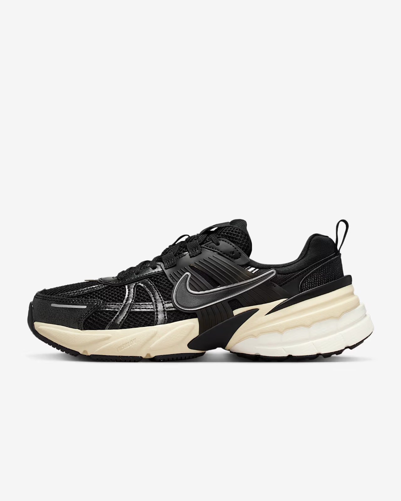 FD0736-012 Nike V2K Run Shoes Black Metallic Silver Muslin Black (Womenâs)