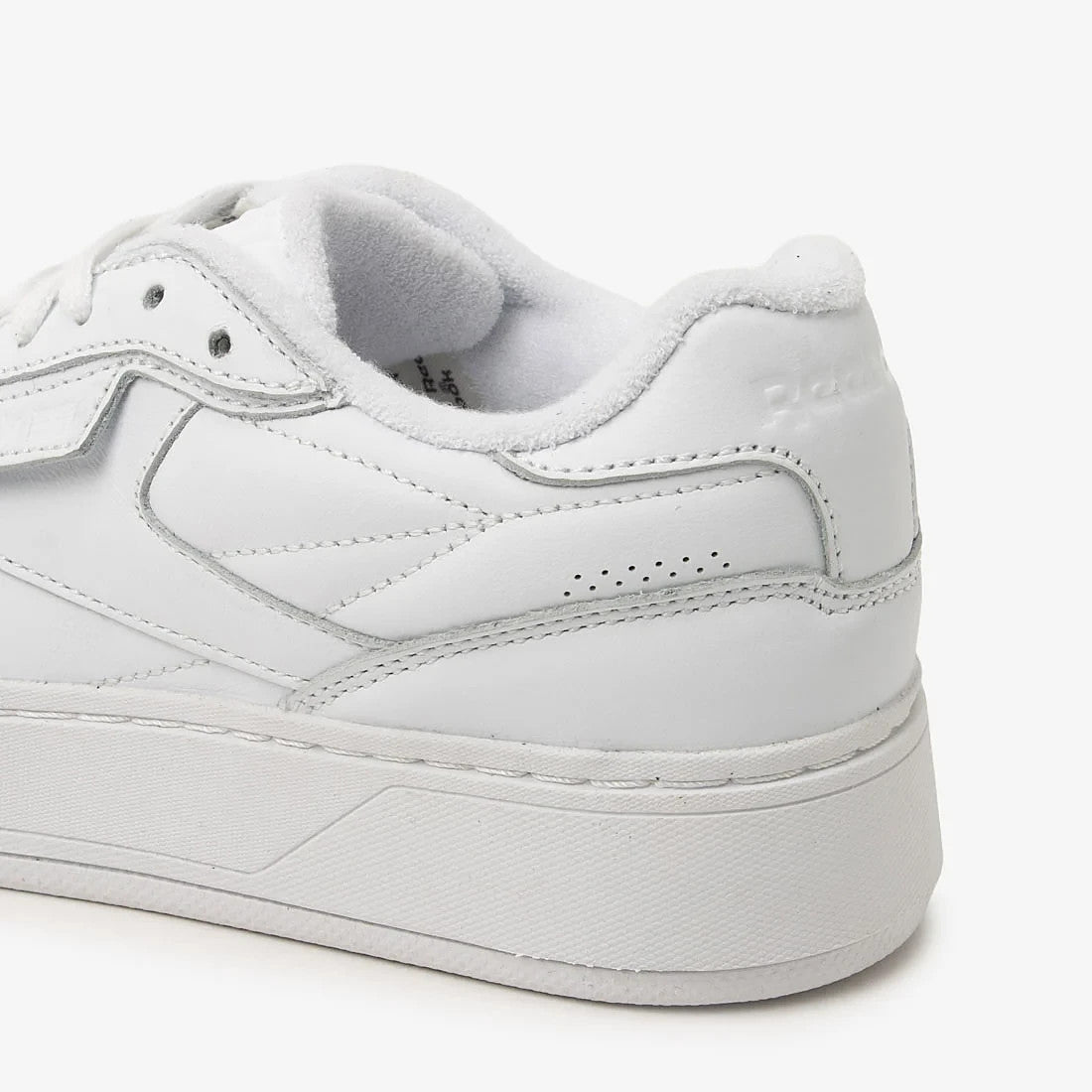 100261823 Reebok Club C LTD "Footwear White"