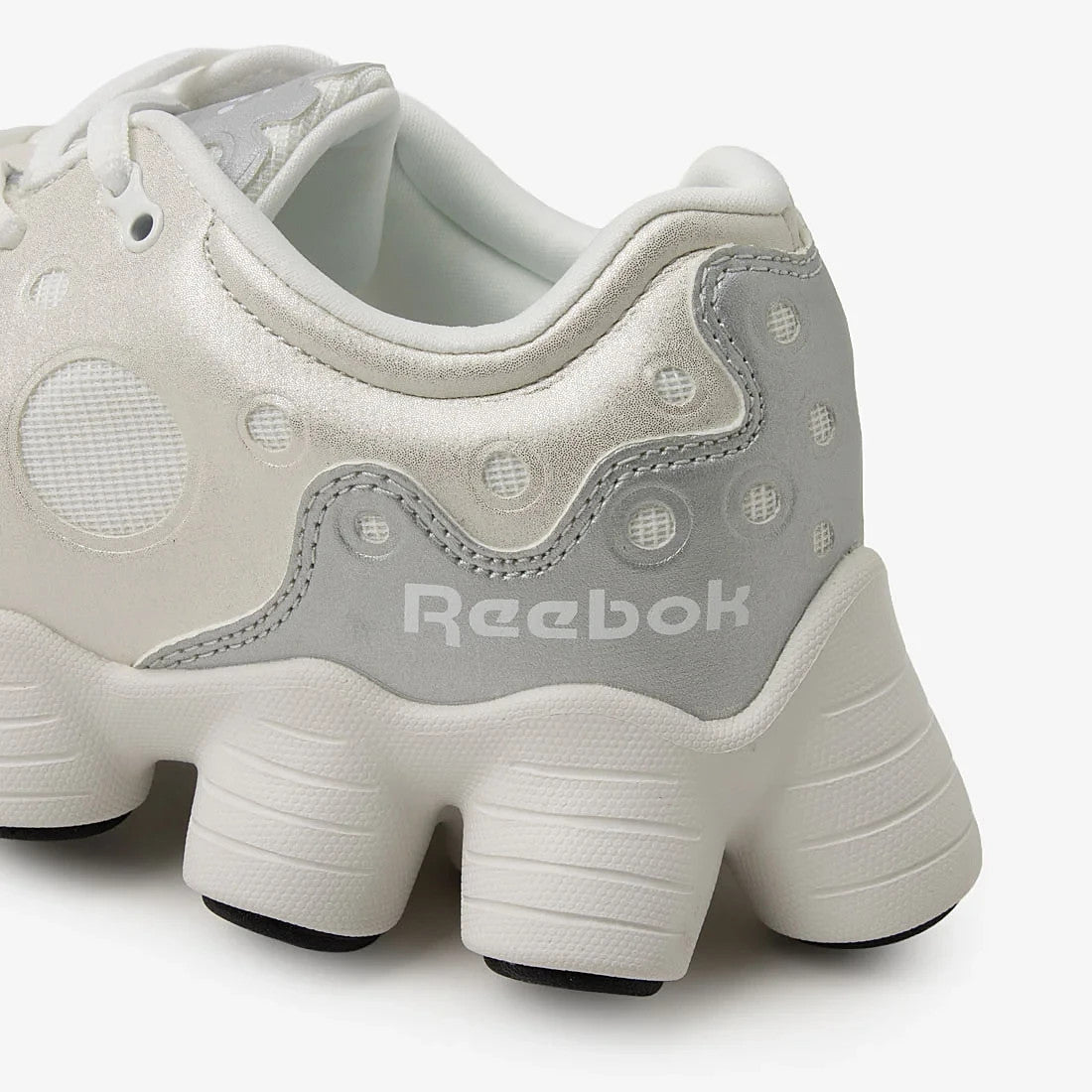 R00137 Reebok ATV-19+ "Silver" (Men's)
