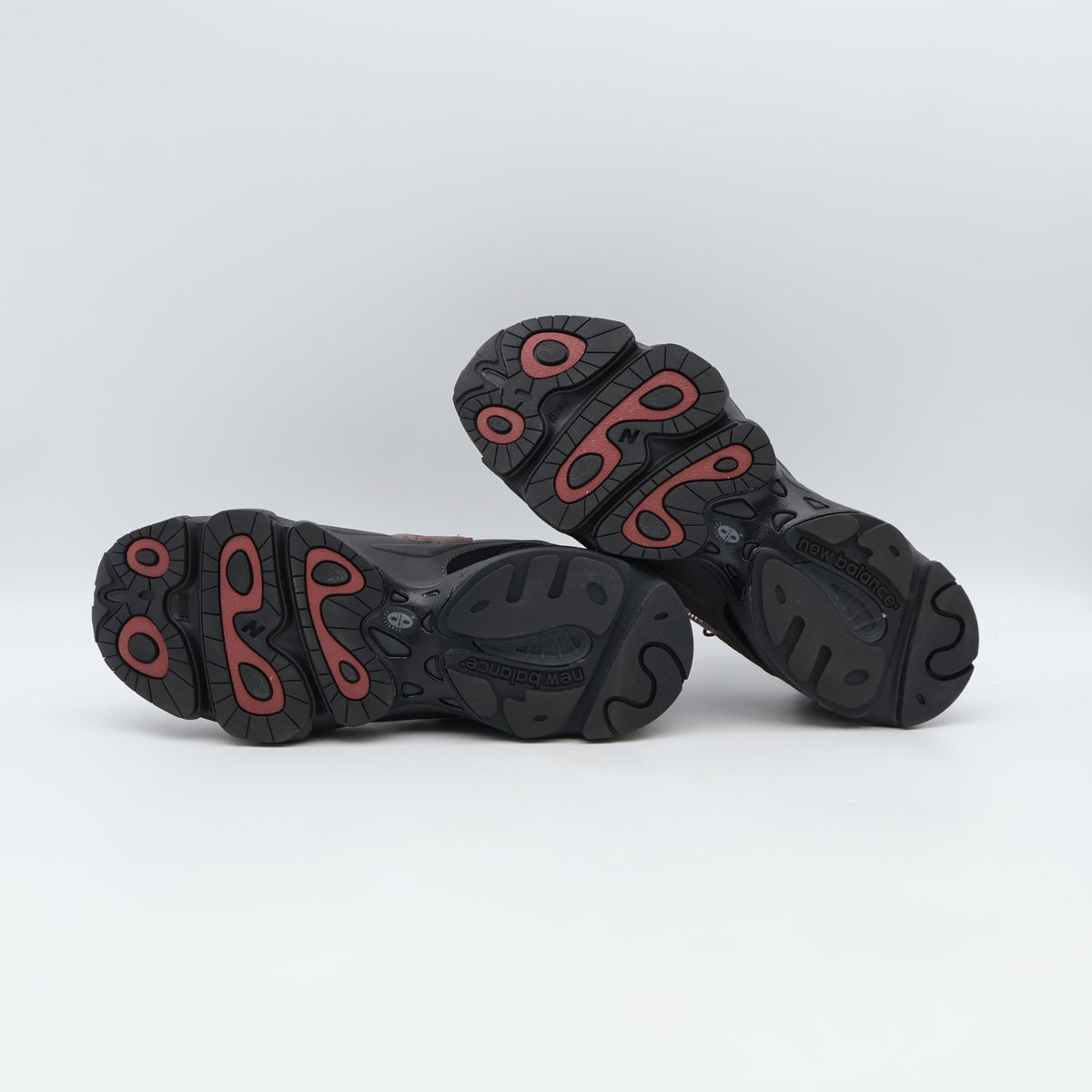 U100010A New Balance 1000 Black Red (Men's)