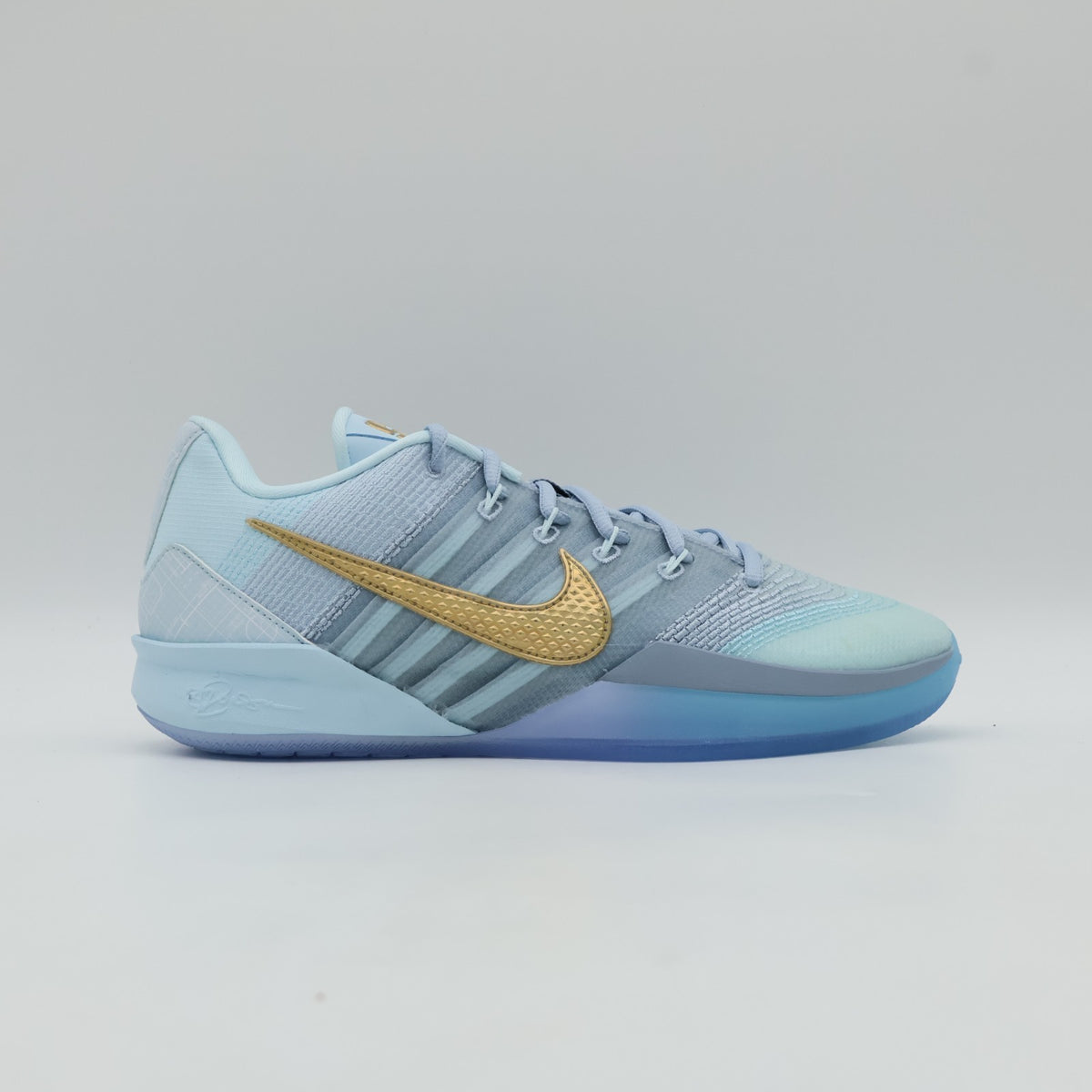 HF2882-400 Nike Sabrina 3 Blueprint (Women's)