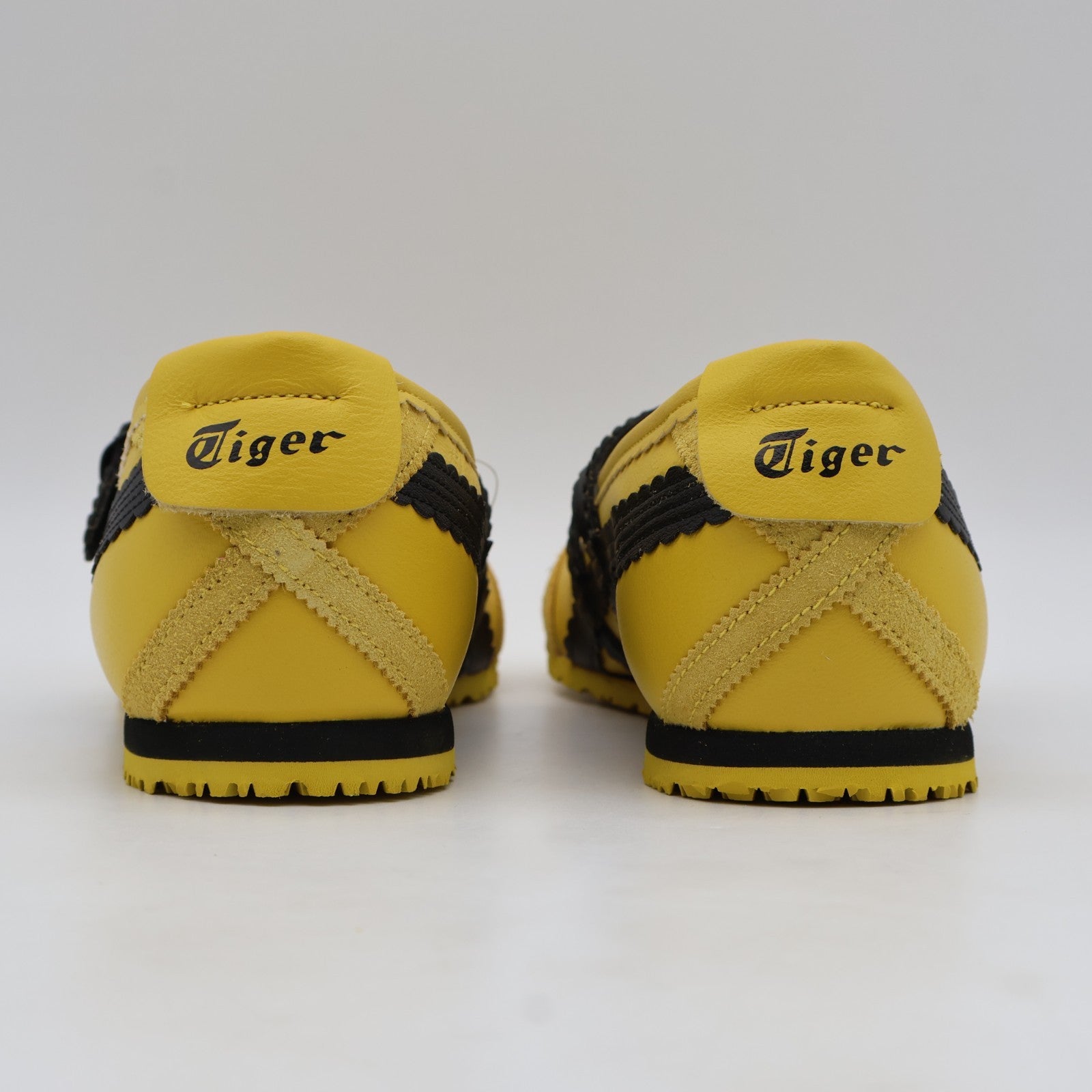 1182A678-750 Onitsuka Tiger Mexico 66 TGRS Yellow Black (Women's)