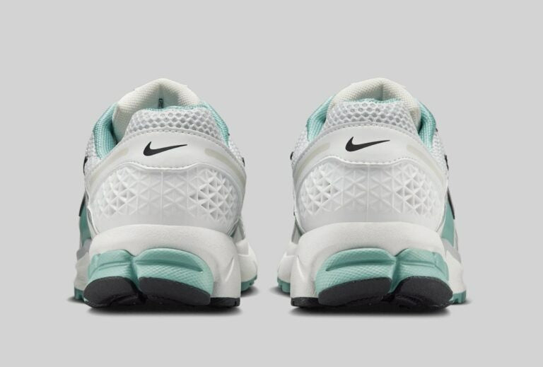 HF1877-101 Nike Women's Zoom Vomero 5 Cannon (Women's)