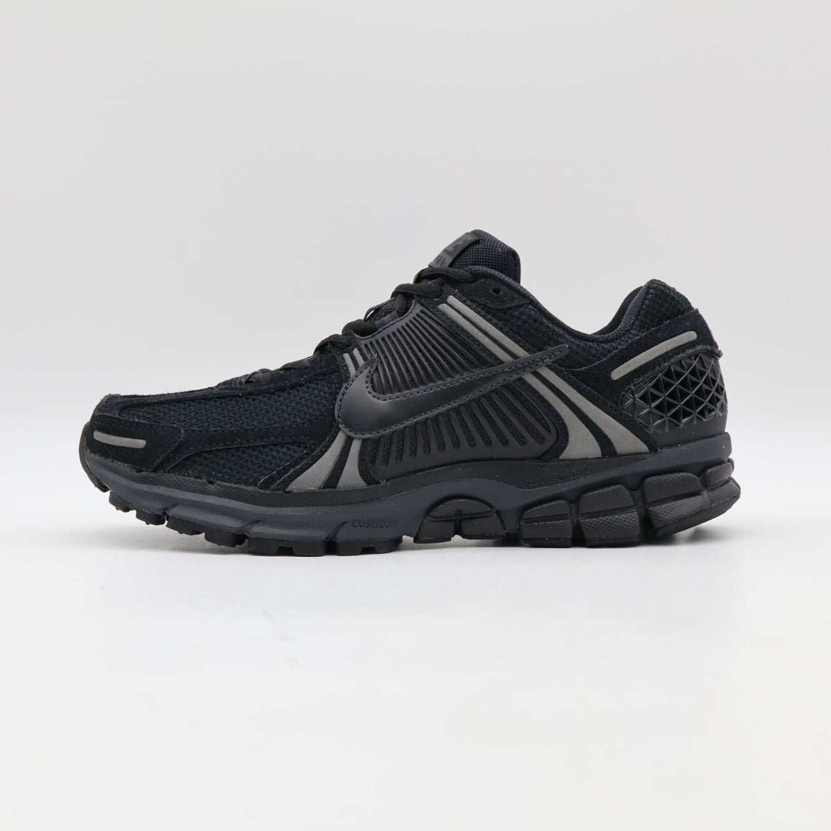 HF1553-001 Nike Zoom Vomero 5 Black Anthracite Metallic Dark Grey (Men's)