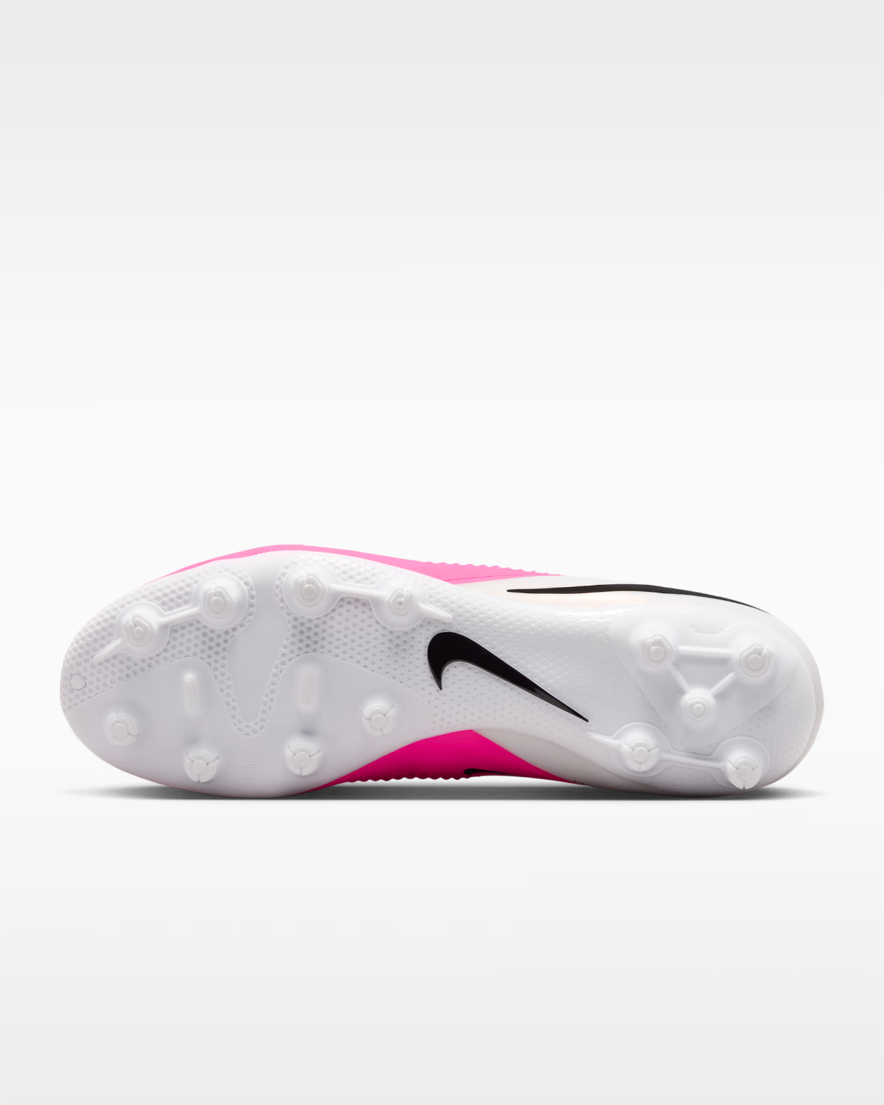 IQ1885-900 Nike Phantom 6 Low Pro Hard-Ground Soccer Cleats (Men's)