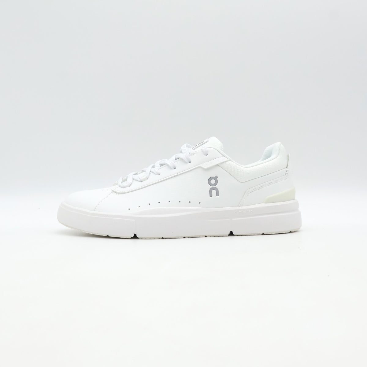 3MF30641200 On THE ROGER Advantage White White (Men's)