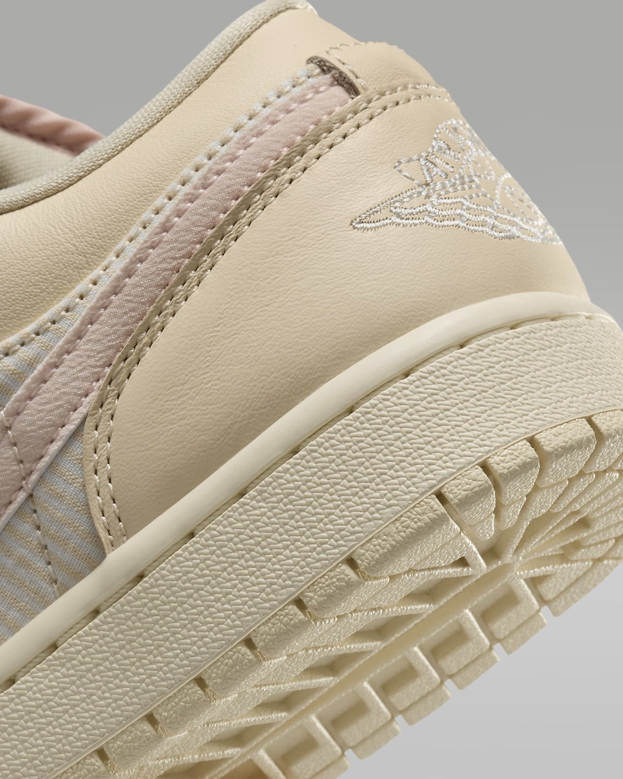 FQ1925-100 Nike Air Jordan 1 Low SE Muslin Sail Coconut Milk Legend (Women's)
