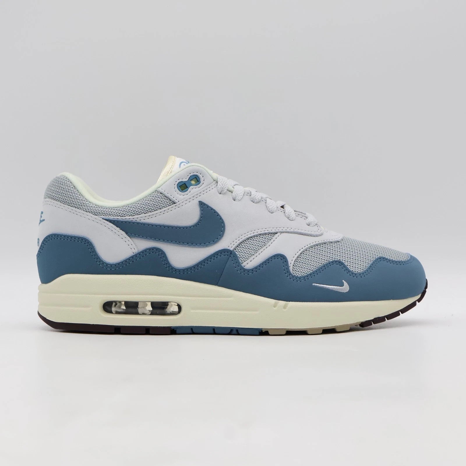 Size 7.5 - DH1348-004 Nike Air Max 1 Patta Waves Noise Aqua (Men's)