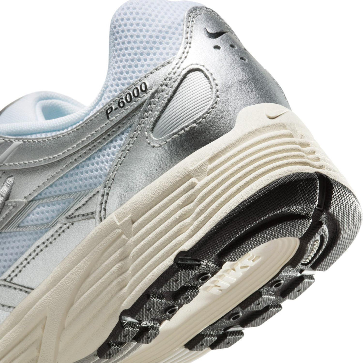 CD6404-105 NIKE P-6000 WHITE/BLACK-METALLIC SILVER-FLT SILVER (Men's)