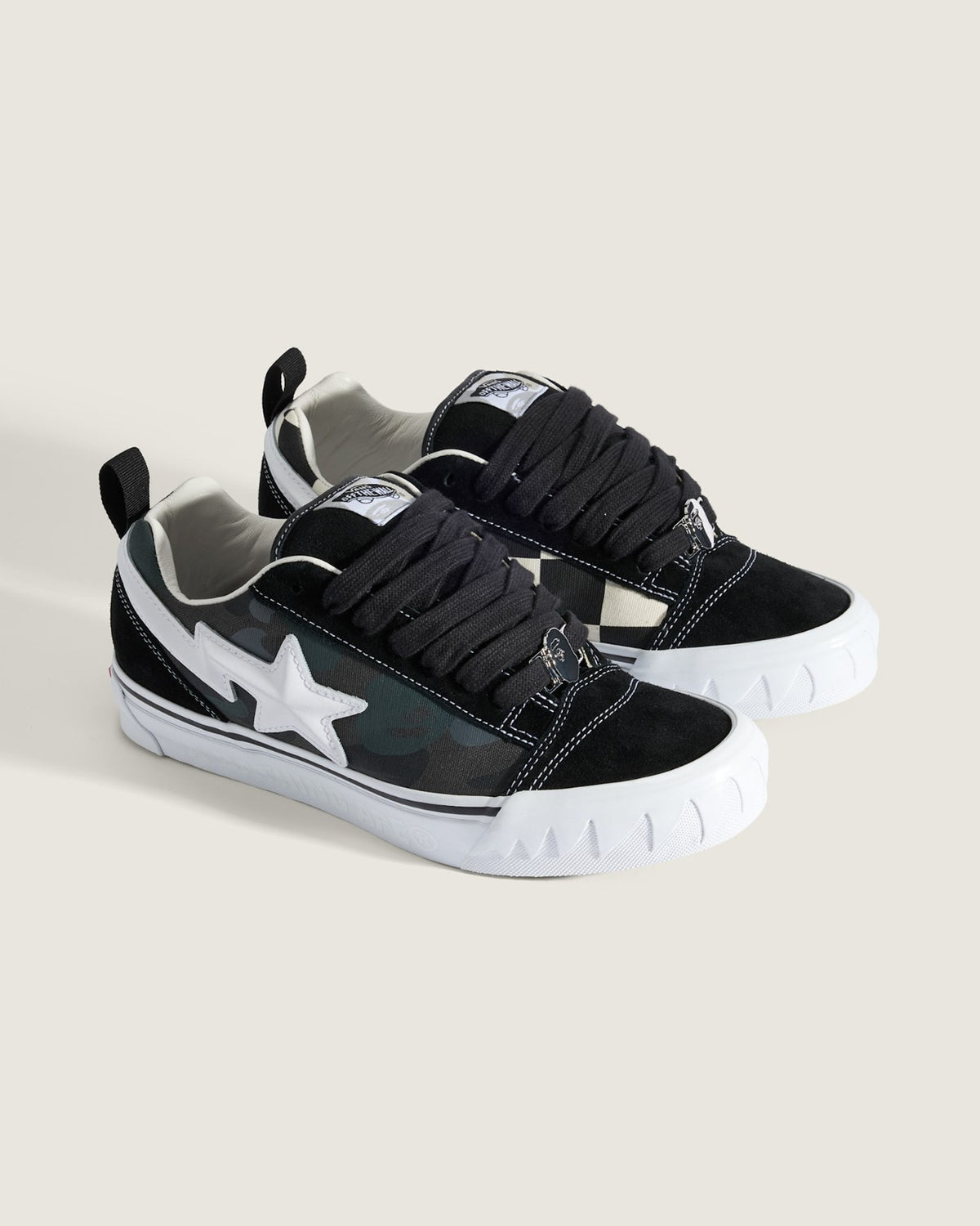 VN000Z3929B A BATHING APE Ã Vans Premium Knu Skool "Camo Black" (Men's)