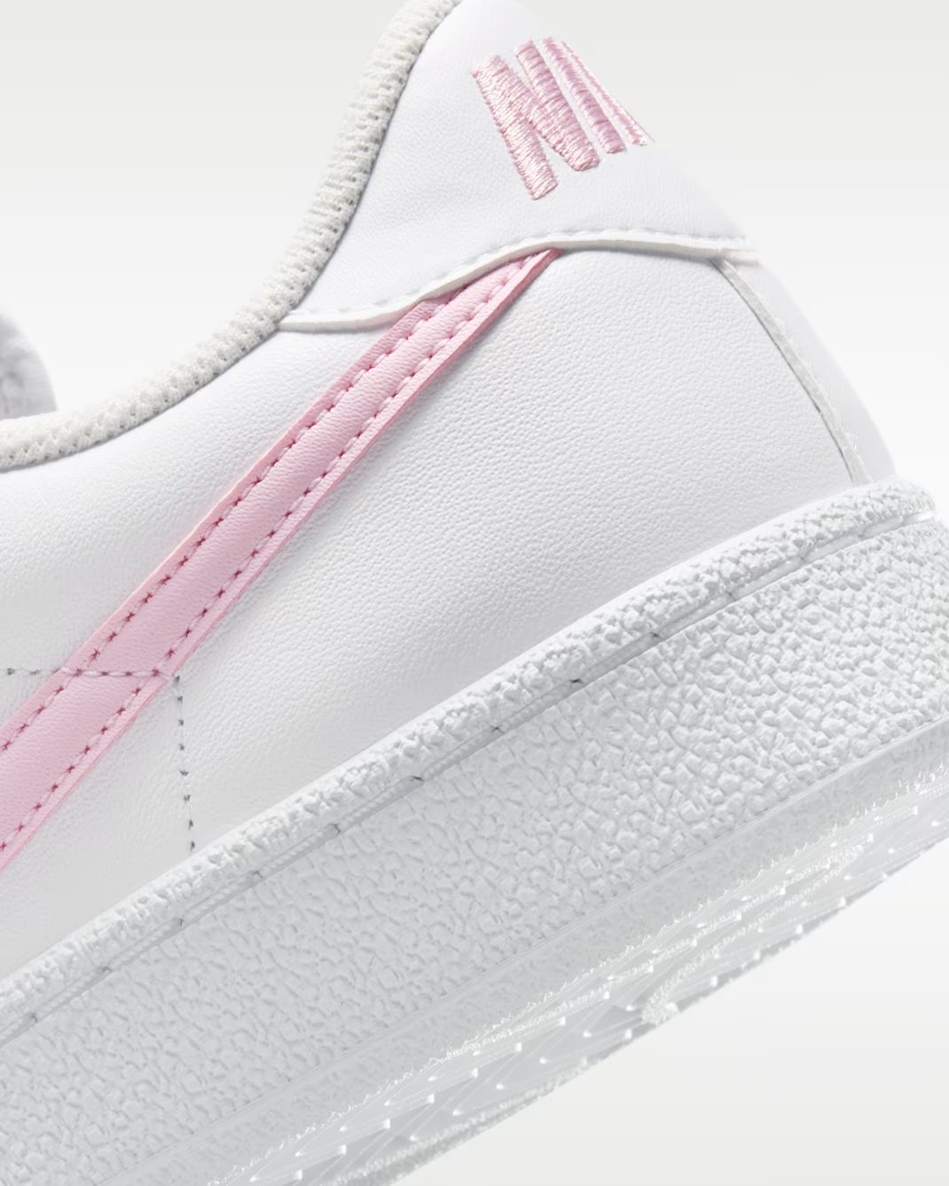 IQ7387-105 Nike Tennis Classic "White/White/Pink Foam" (Women's)