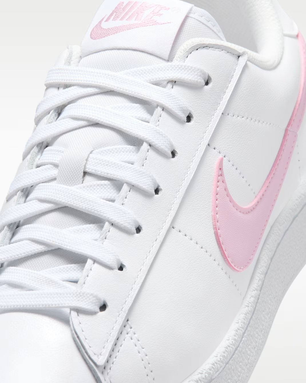 IQ7387-105 Nike Tennis Classic "White/White/Pink Foam" (Women's)