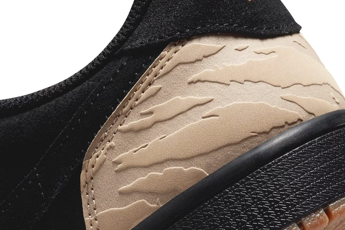 DN3400-001 Sole Fly Ã Nike Air Jordan 1 Low "Black and Sport Red" (Men's)