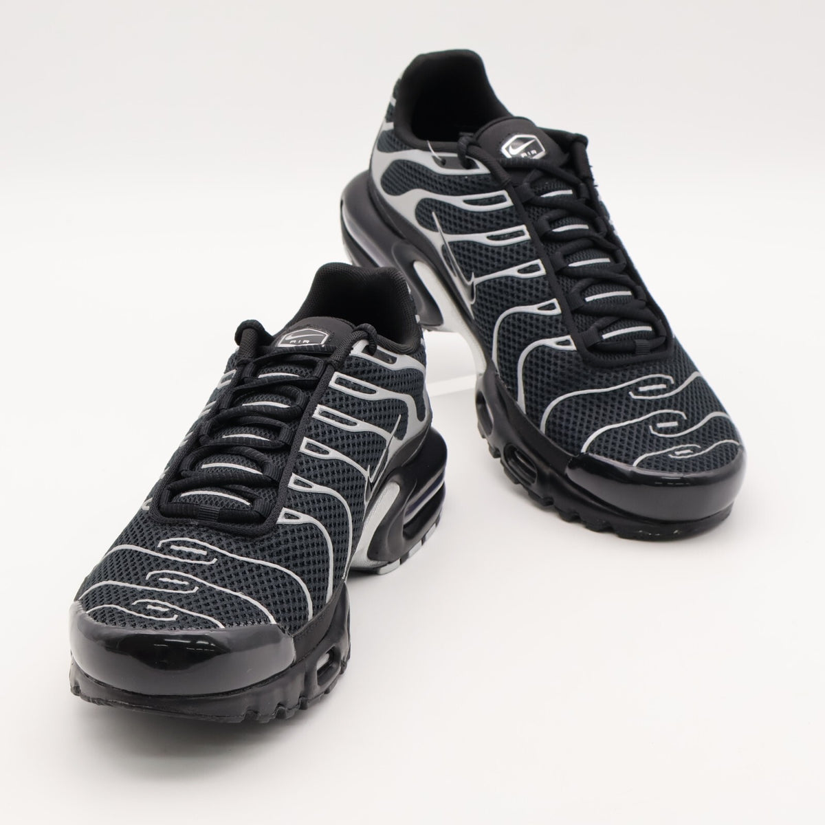 HQ3029-001 Nike Air Max Plus Black Reflective Silver (Men's)