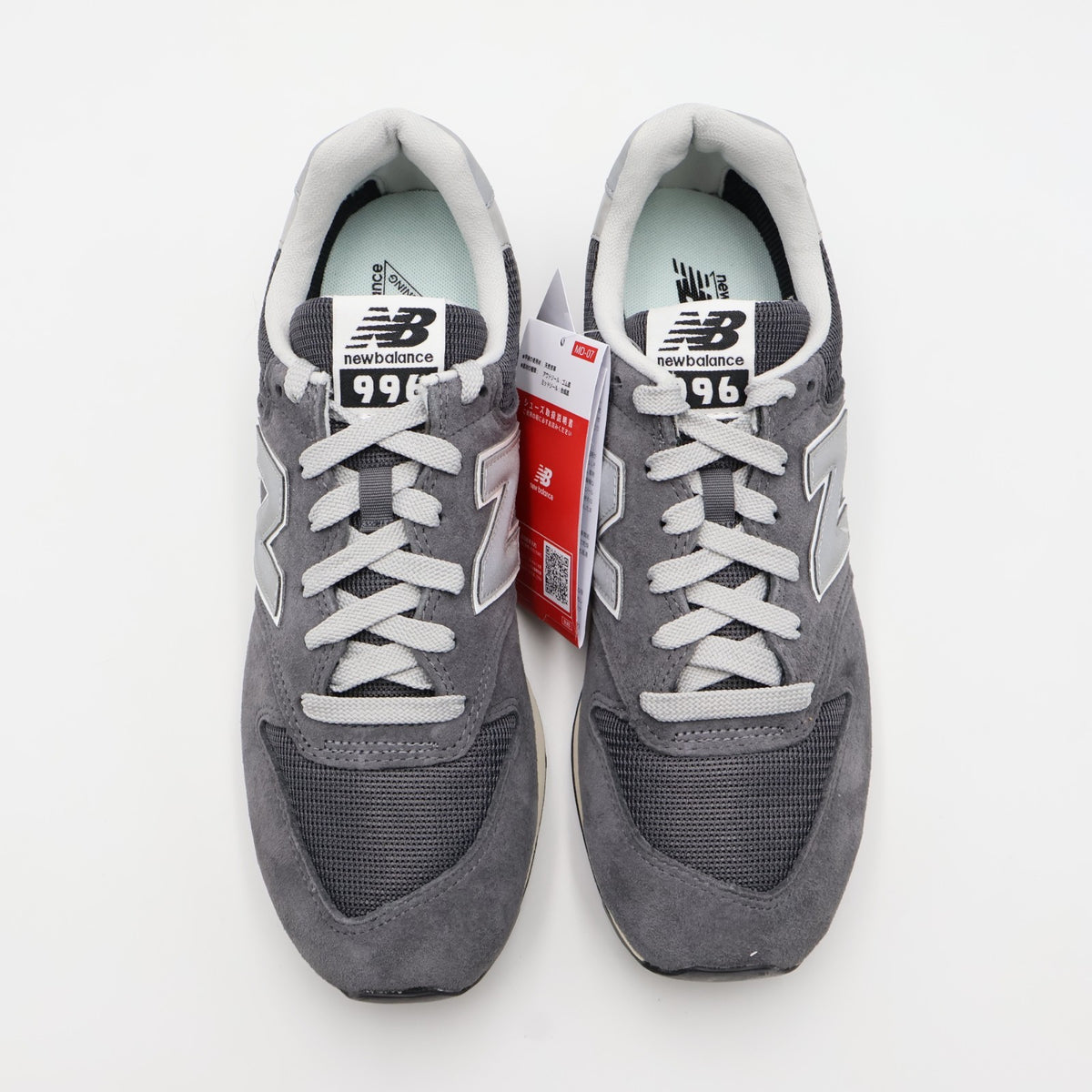 CM996JG2 New Balance 996V2 Magnet/Silver Metallic/Sea Salt (Men's)