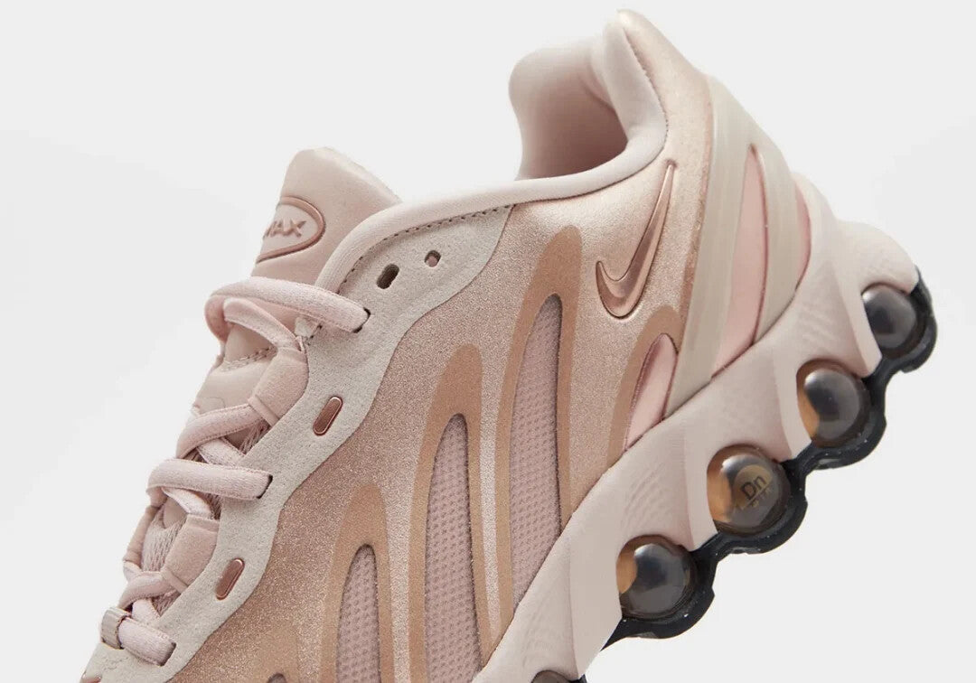 HF5509-900 Nike Air Max DN8 Rose Gold (Women's)