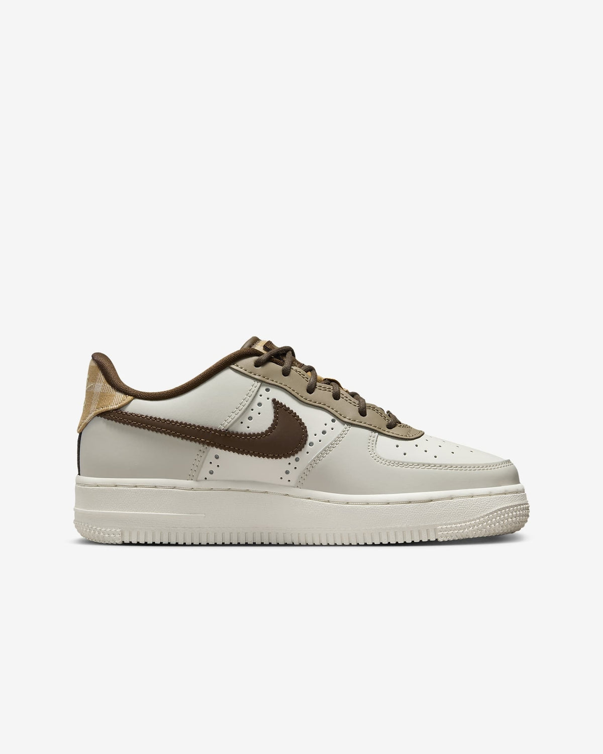 FV3702-121 Nike GS Air Force 1 LV8 Sail Khaki Cocoa Wow