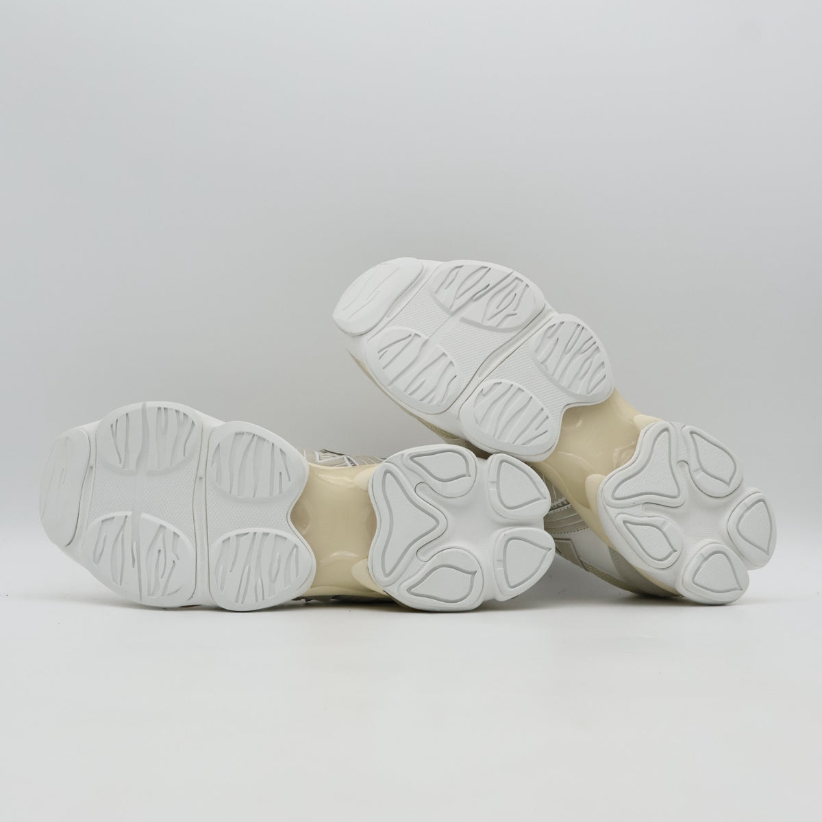 1183C478-100  Onitsuka Tiger Tigrun Cream White (Men's)
