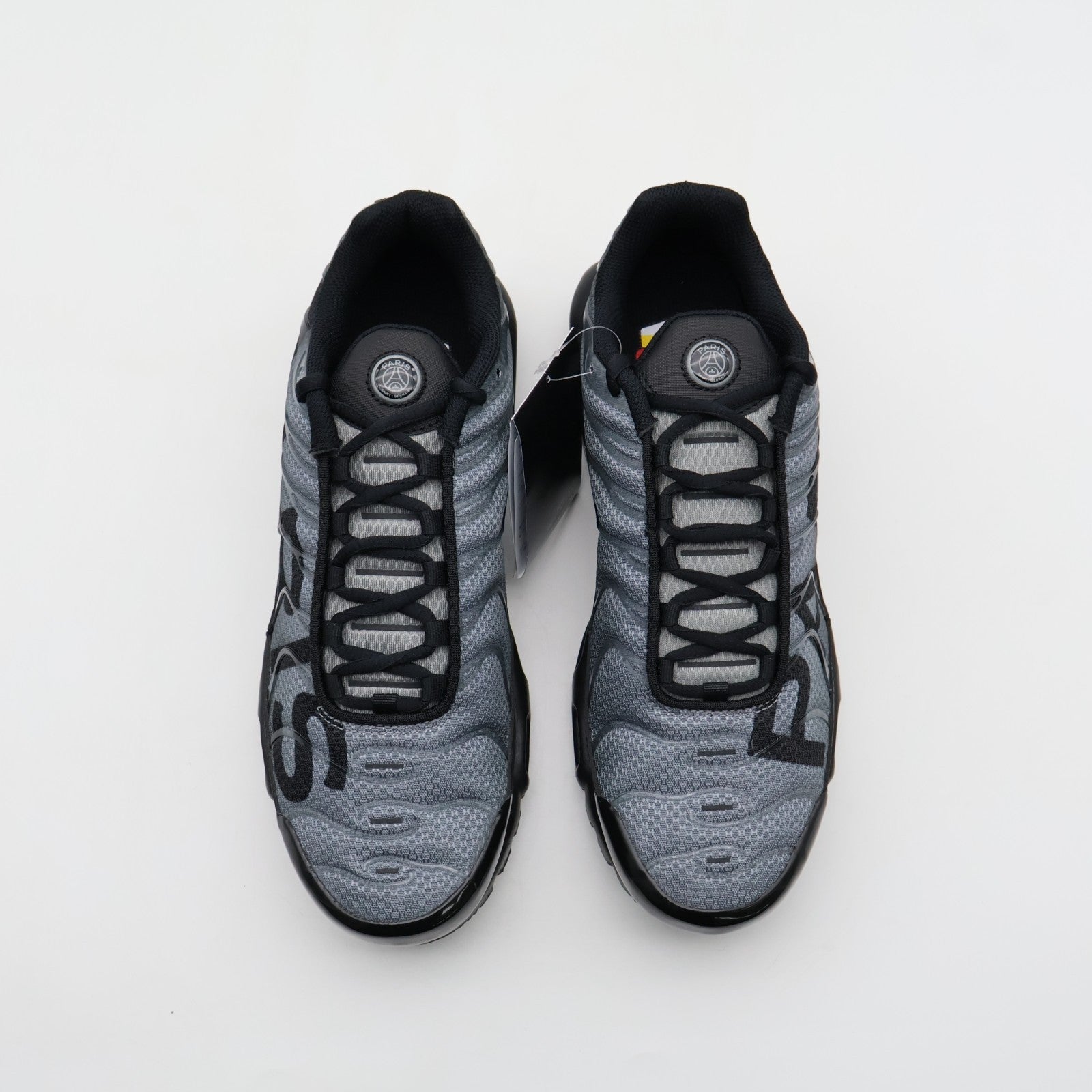 IB2253-001 PSG Ã Nike Air Max Plus Black Particle Grey (Men's)