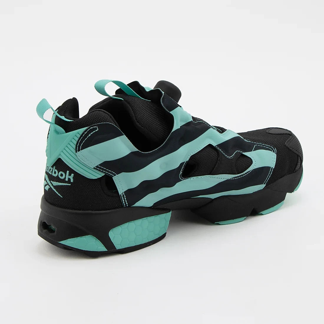 100288626 Reebok Instapump Fury 94 "Black" (Men's)