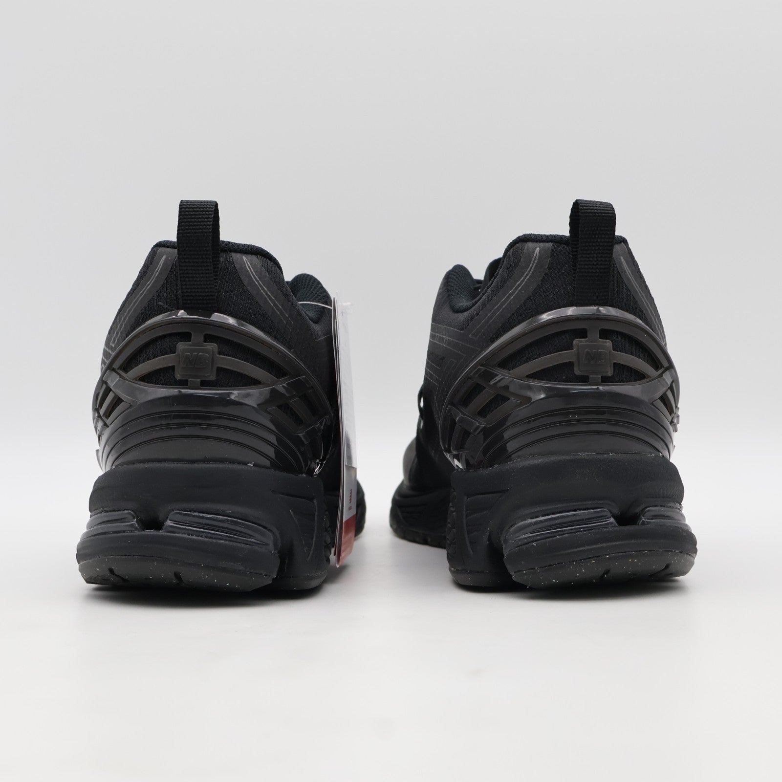 U1906RNB New Balance 1906R Triple Black (Men's)