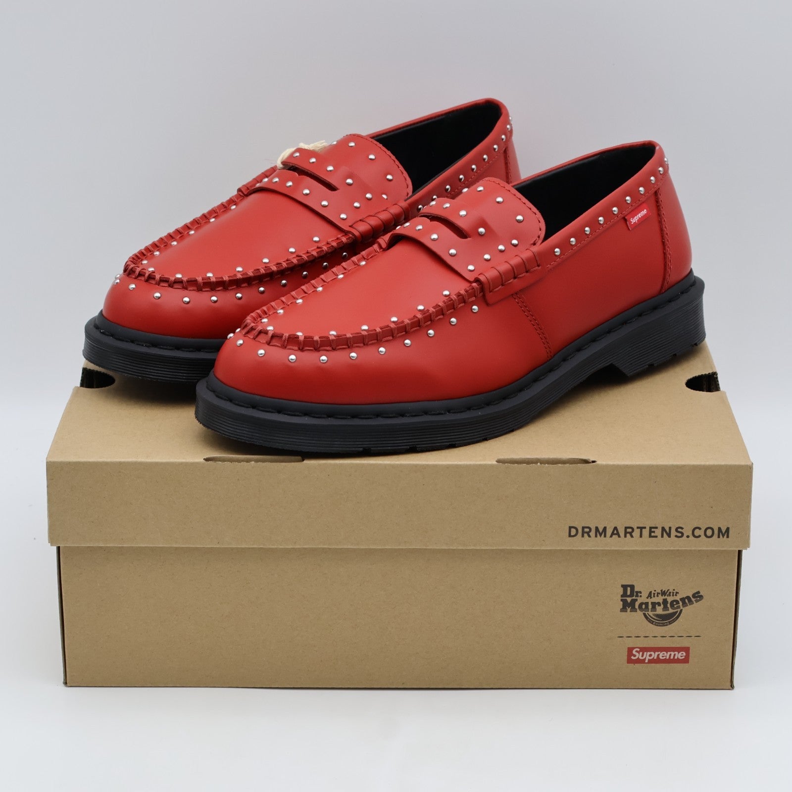 41873600 Supreme Ã Dr.Martens Studded Penton Loafer Red 25SS Week 13 (Men's)
