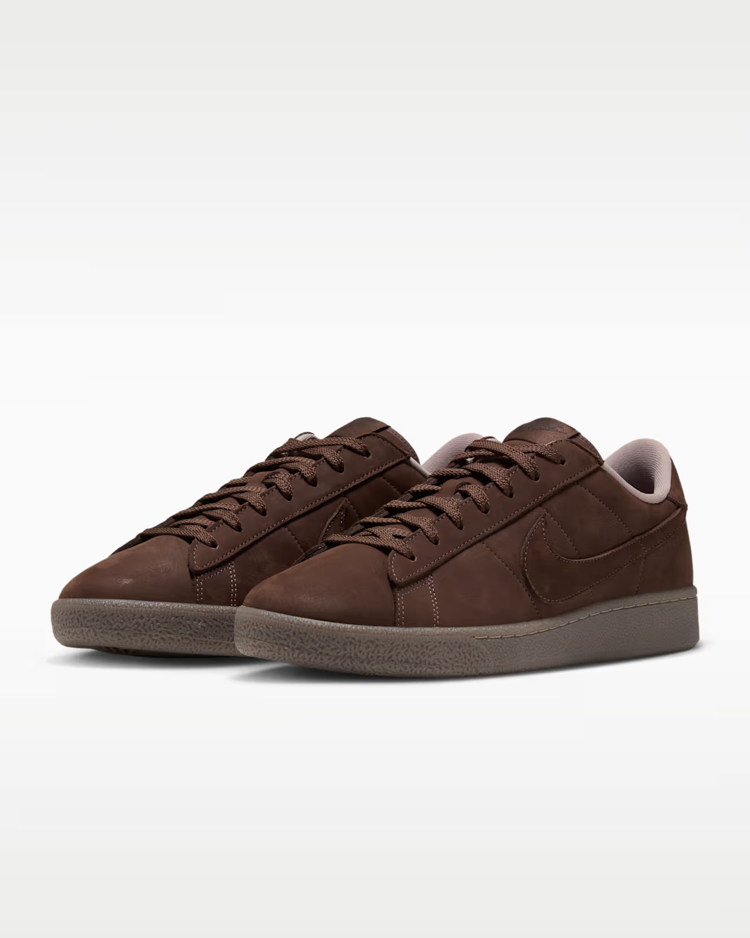 IX0365-200 Nike Tennis Classic CS PRM "Light Chocolate/Gum Dark Brown"
