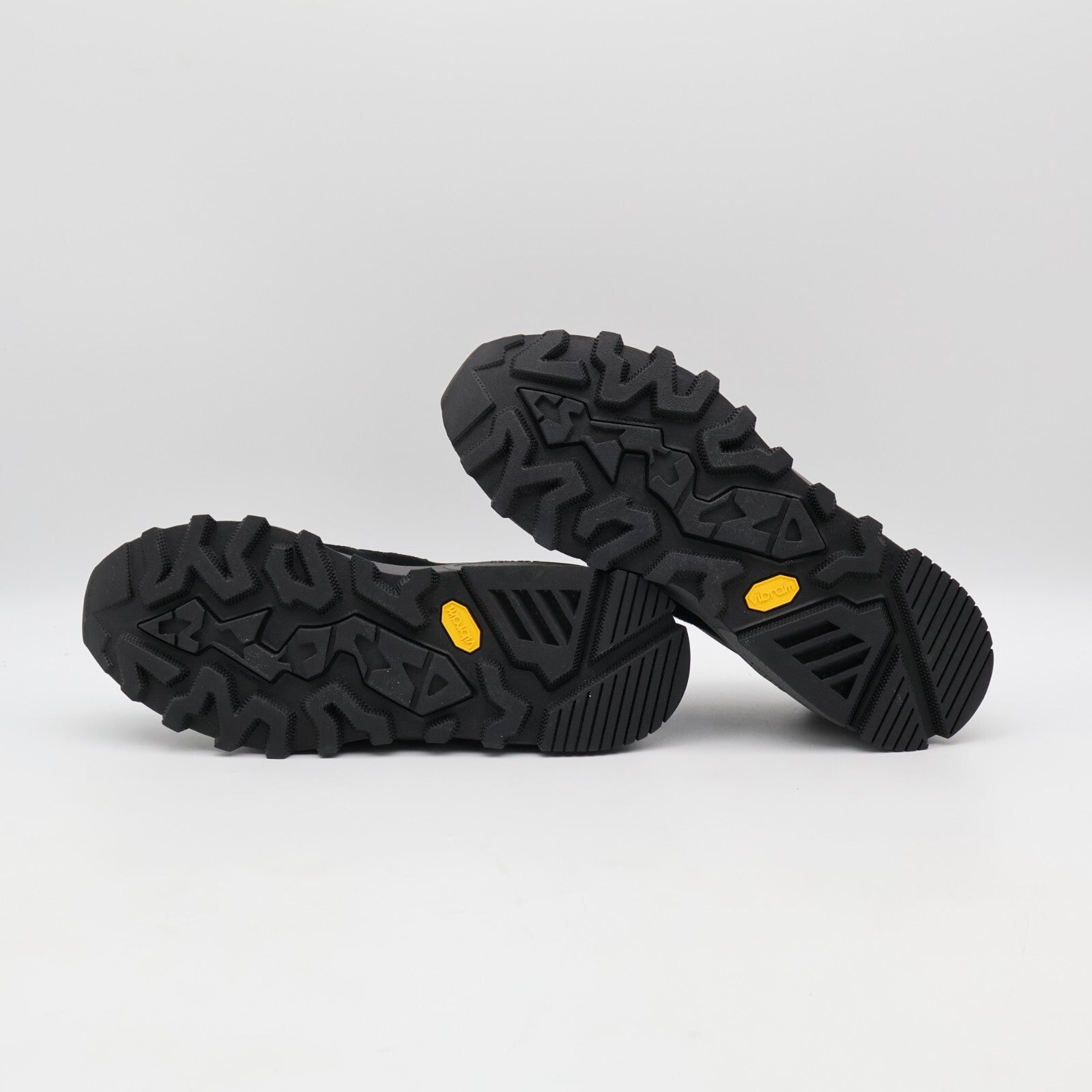 MT580RGR New Balance 580 GORE-TEX Black Magnet (Men's)