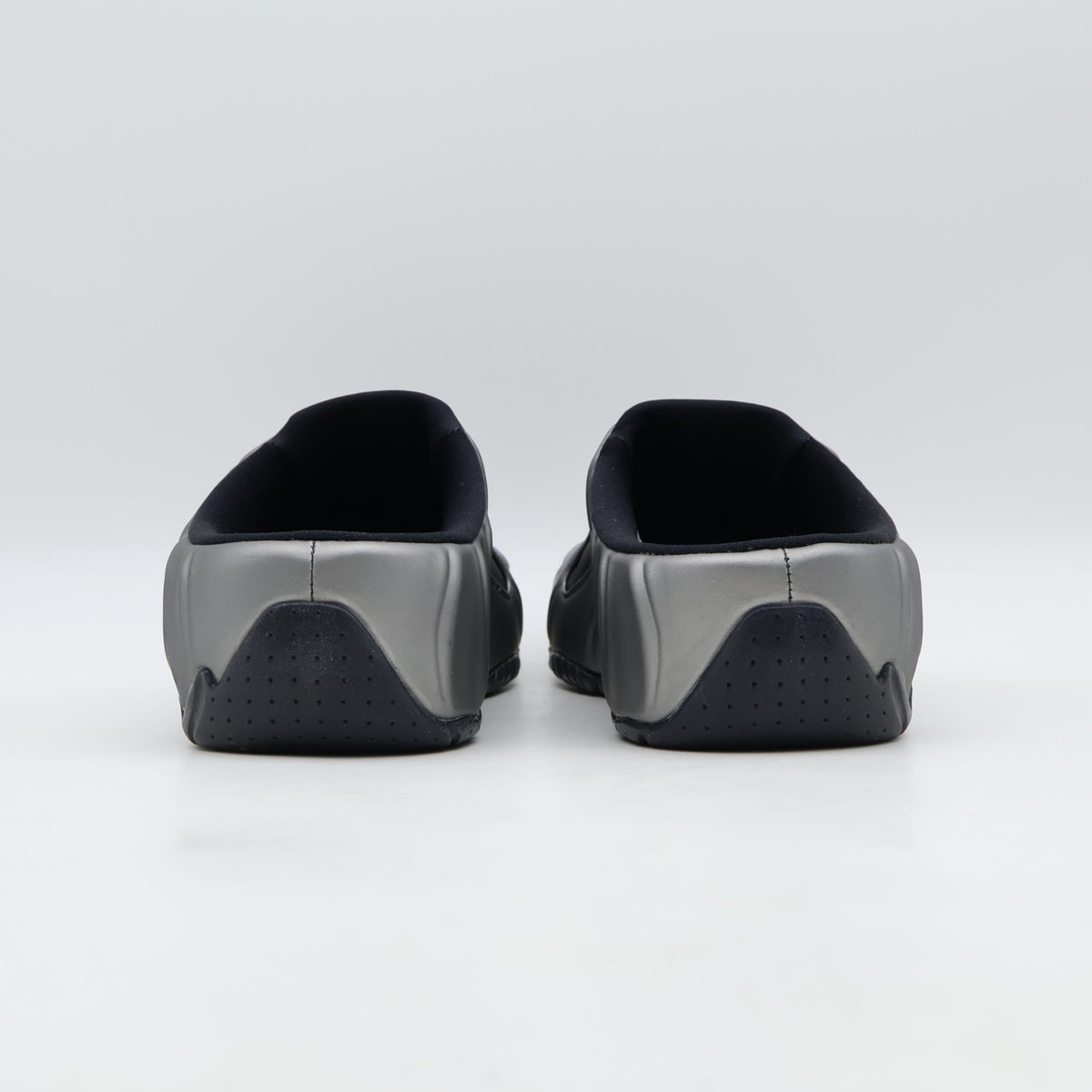 IR5919-044 Nike Clogposite "Metallic Dark Grey" (Men's)