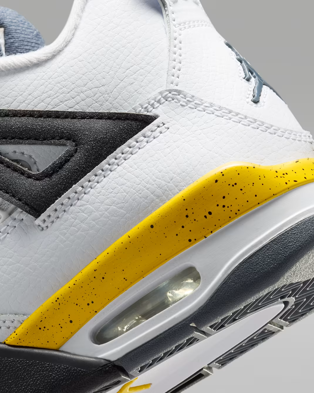408452-102 Nike GS Air Jordan 4 Retro "Rare Air/Tour Yellow" (2026)