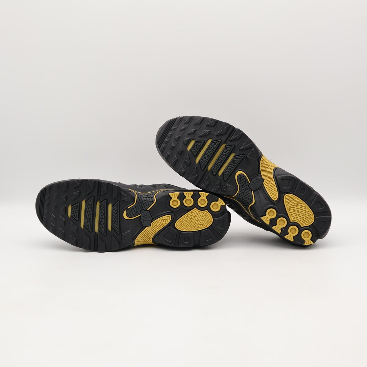 FZ4748-001 Paris Saint Germain Nike Air Max Plus Drift Black (Men's)